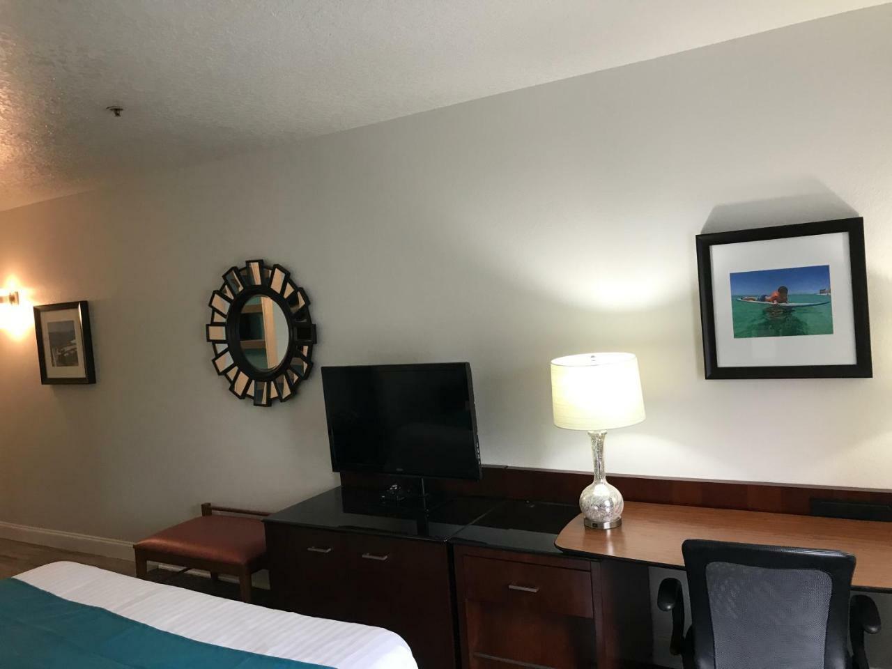 Hotel Pensacola 3*
