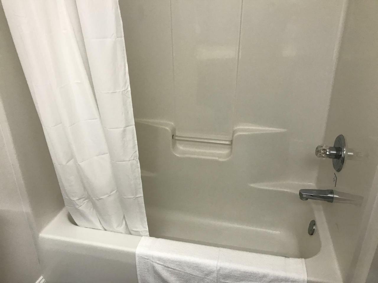 Hotel Pensacola 3*